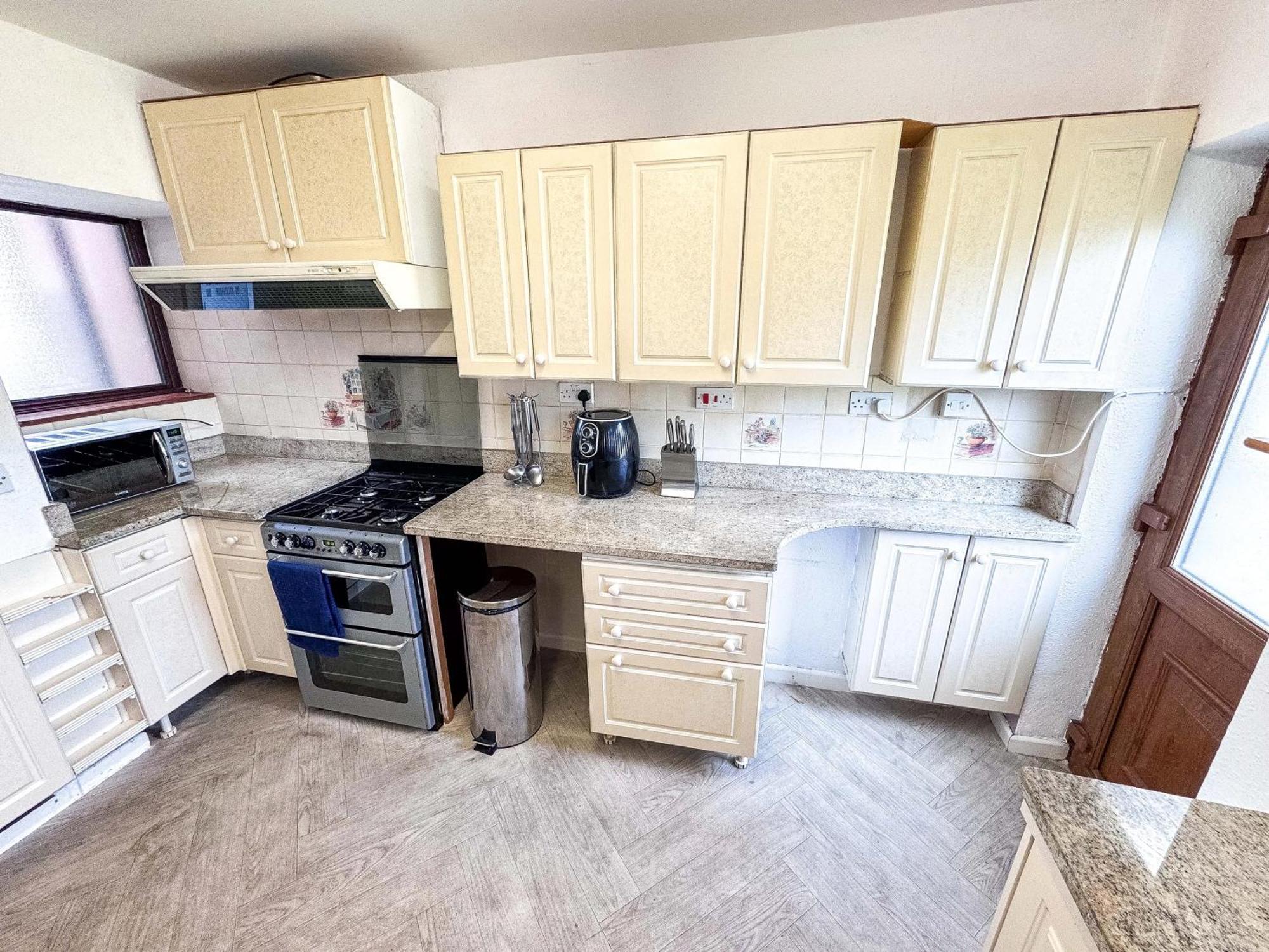 Apartment Benedon House Near Nec And B'ham Airport With Driveway Birmingham
