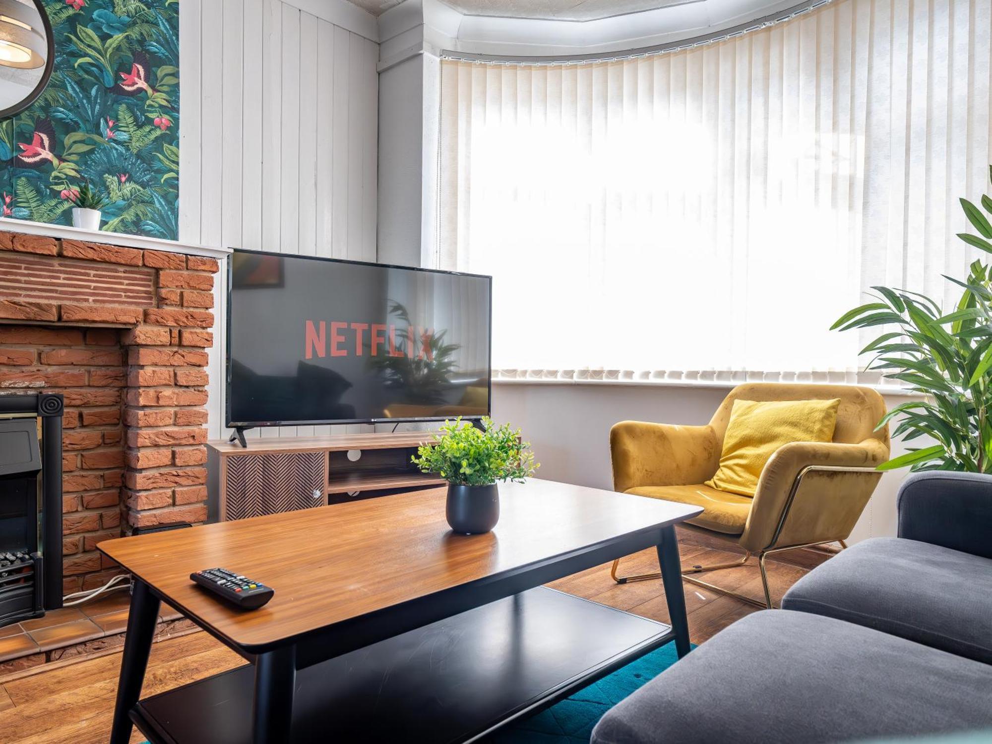 Benedon House Near Nec And B'ham Airport With Driveway Birmingham